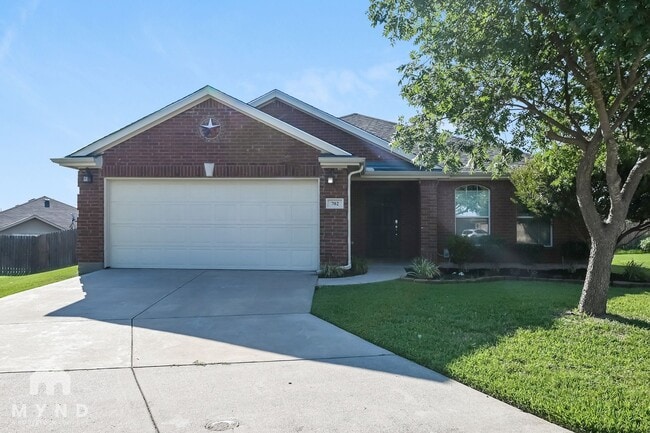 Building Photo - 702 Cedar Cove Dr