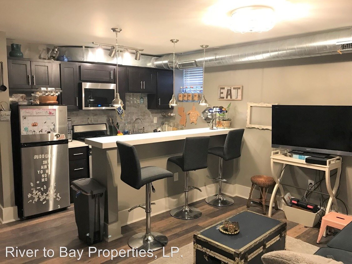 Foto principal - 3450 Ward St