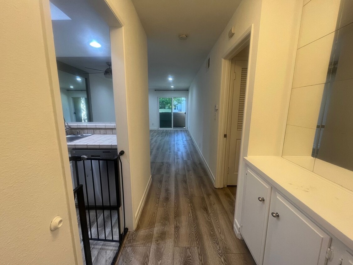 Lovely 1 Bedroom 1 Bath apartment in Anaheim! - Lovely 1 Bedroom 1 Bath apartment in Anaheim!