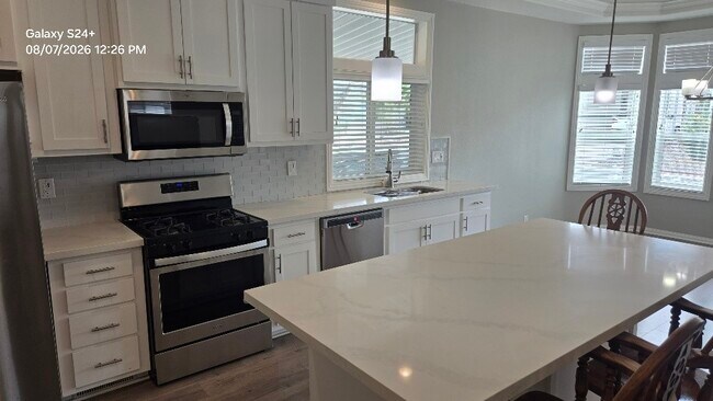 Foto del edificio - 1361 Shadowglen Way