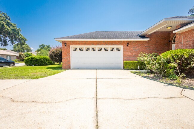 Foto del edificio - 5931 Hermitage Dr