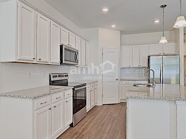 Building Photo - 4501 Reisswood Loop