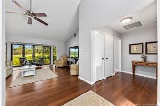 Building Photo - 2108 NW Greenbriar Ln