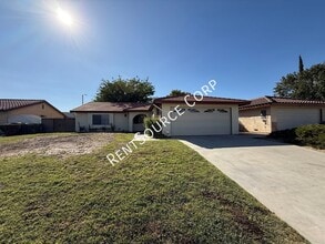 Building Photo - 44861 Laszlo St