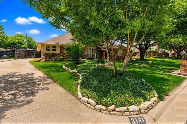 Building Photo - 3141 Oakdale Dr