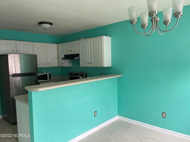 Building Photo - 4203 Elkin Ridge Dr