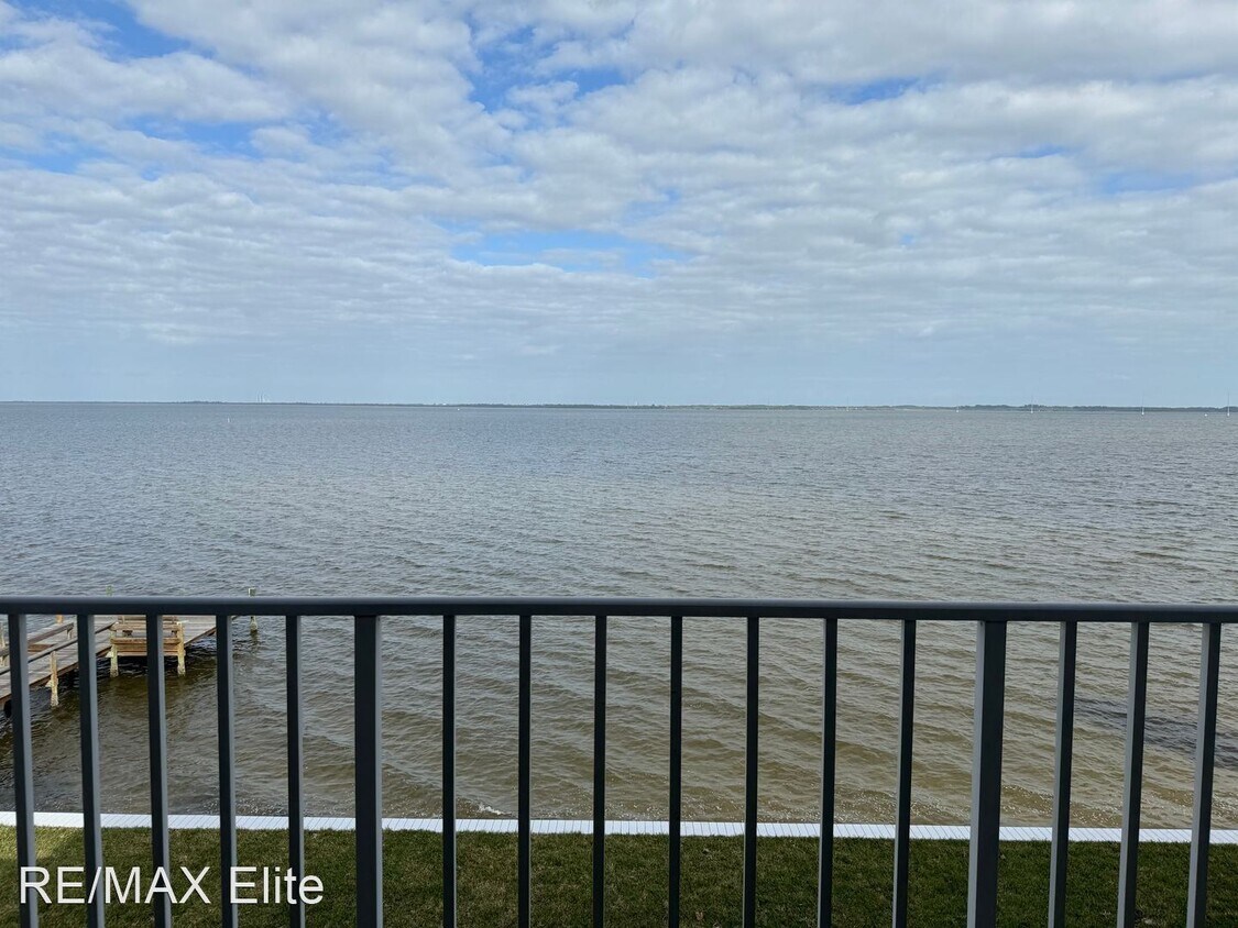 Foto principal - 2 br, 2 bath House - 6850 N Highway 1 #5302