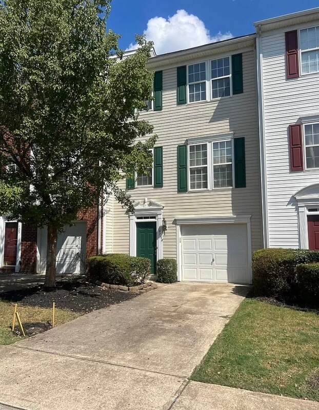 Foto principal - 107 Braxton Pl