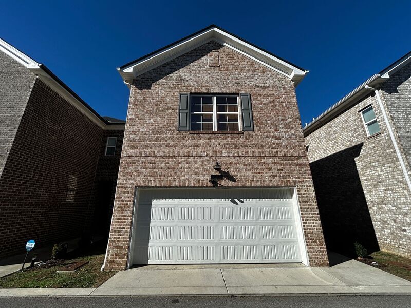 Primary Photo - 2656 Lakevilla Dr