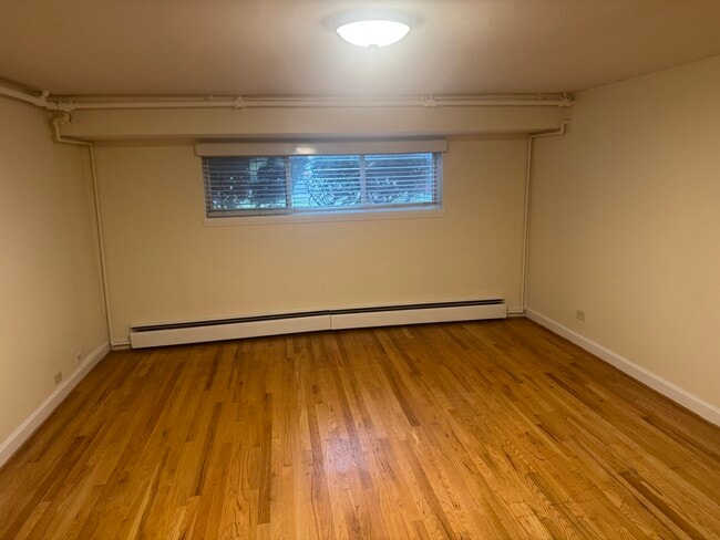 Building Photo - 6407 N Oak Park Ave