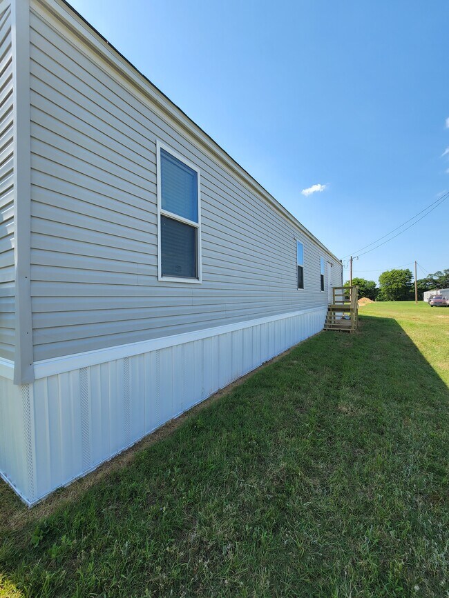 Foto del edificio - Bullard Mobile Home Park