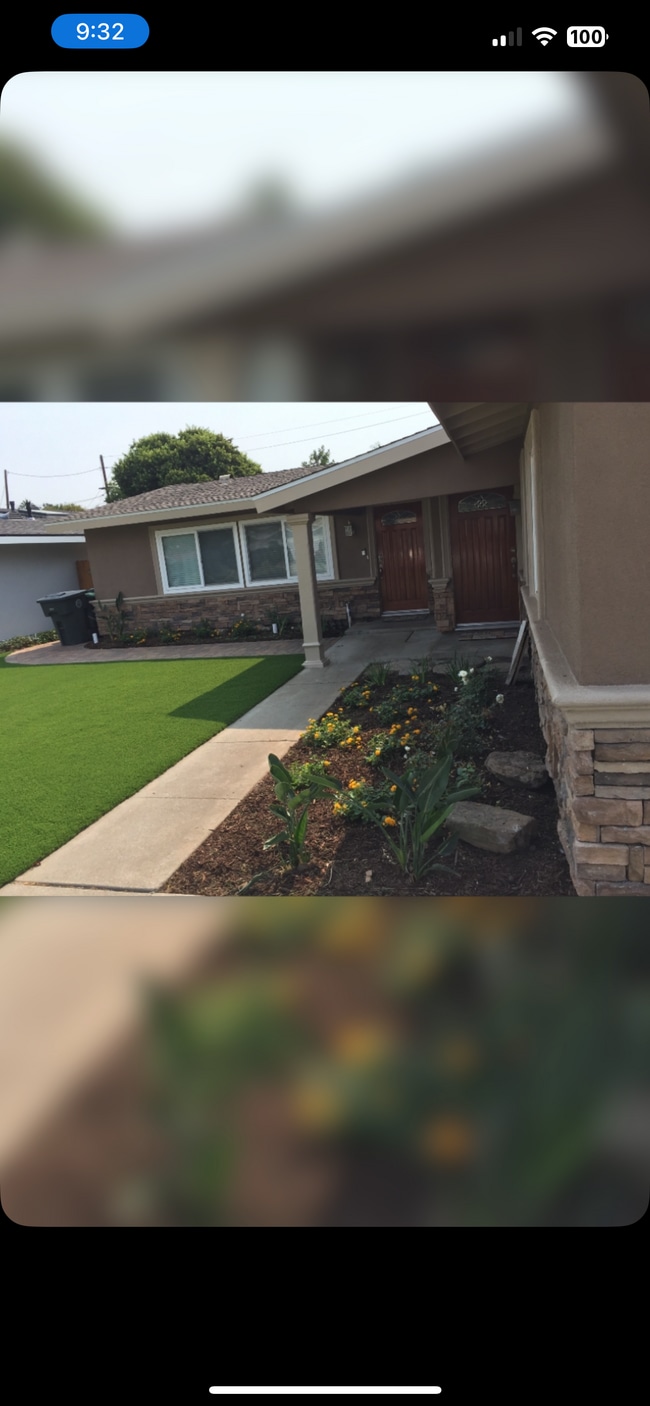 Front yard entrance - 2192 American Ave