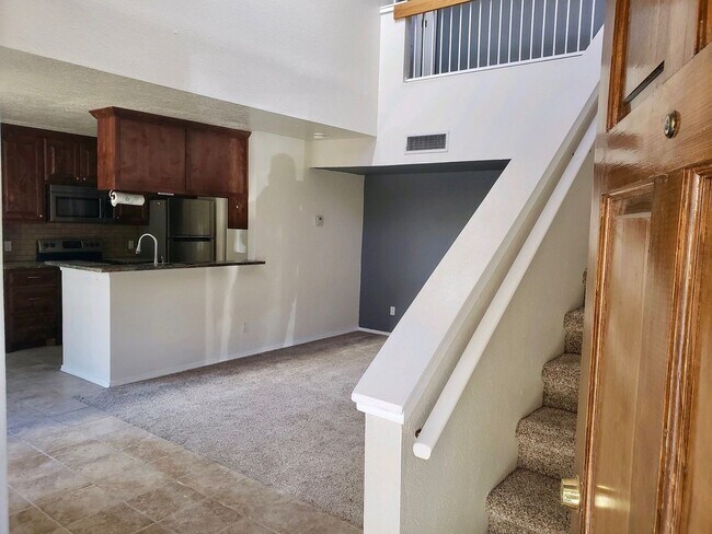 Building Photo - 2 br, 2 bath House - 1932 Dartmouth Dr NE