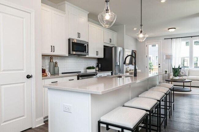 Foto del edificio - 369 Skylar Way SE