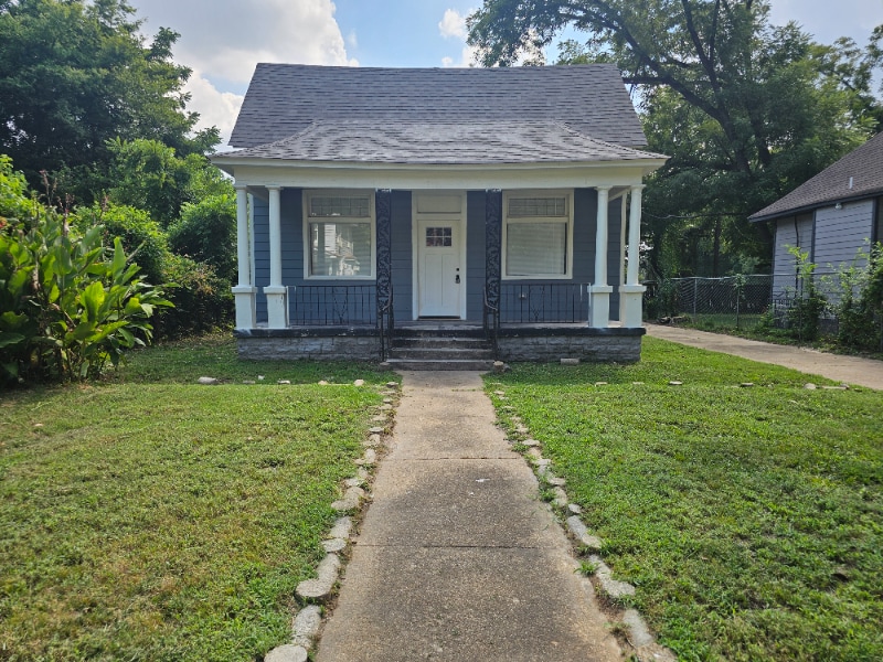 Primary Photo - 998 S Willett St