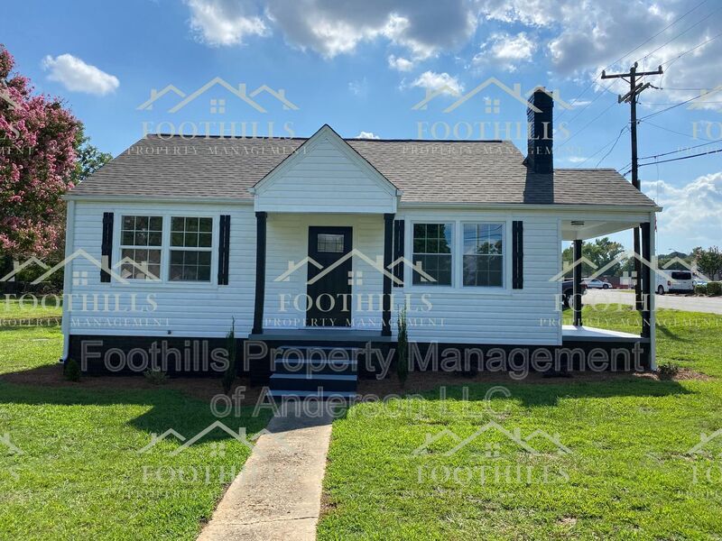 Foto principal - 2619 Whitehall Ave