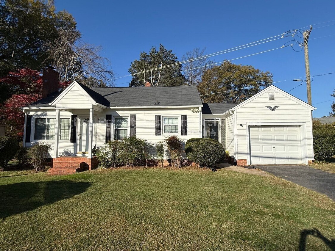 Foto principal - 1735 Polo Rd