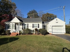 Building Photo - 1735 Polo Rd