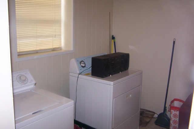 Foto del edificio - 401 Dale Ln