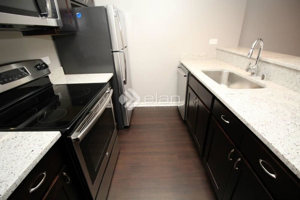 Primary Photo - 1802 N Halsted St