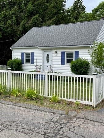 Primary Photo - 30 Russell St