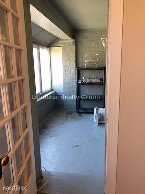 Building Photo - 2 br, 1 bath Apartment - 7464 N Greenview Ave