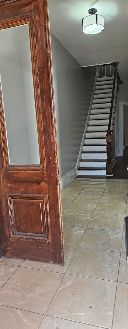 Foto del edificio - Large house with a nice layout welcome Home