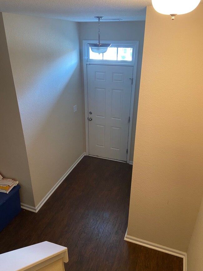 Foto del edificio - 4BD/3.5BA Gorgeous End Unit Townhouse with...