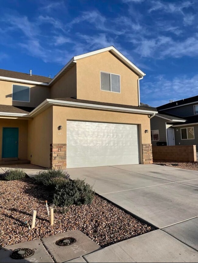 Building Photo - 873 S 110 W