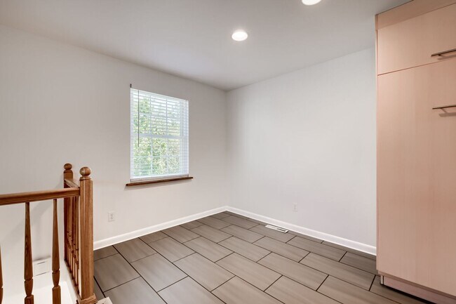 Foto del edificio - Lovely 2 bed 1 Bath Townhome in park-like setting in Boulder. - Available July 1st!