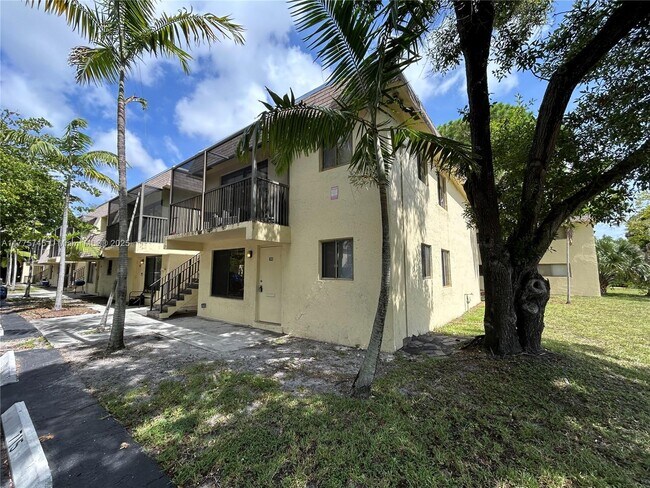 Foto del edificio - 1045 S Flagler Ave