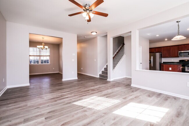 Building Photo - 1304 Cathedral Rock Ct