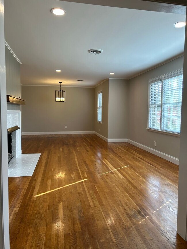 Foto del edificio - 4 Bedroom / 2 Bath Home Johnson City TN