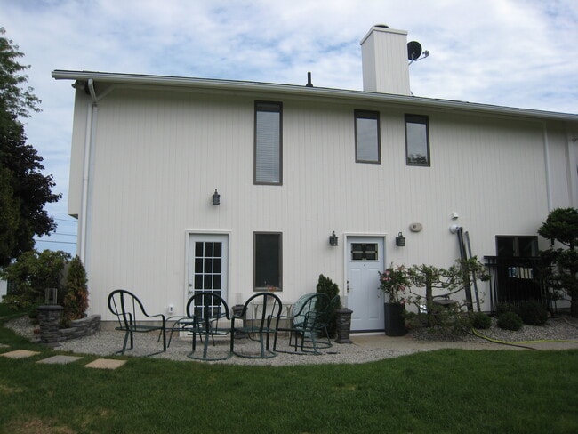 Photo - 801 Pequot Ave House