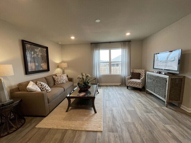 Foto del edificio - 23354 Shadowridge Dr