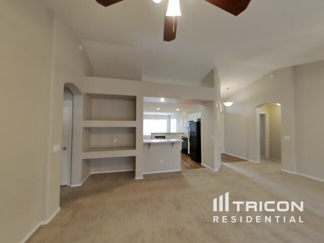 Foto del edificio - 8517 W Lewis Ave