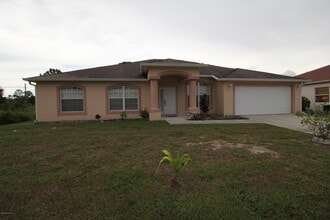 Building Photo - 2891 Felda Ave