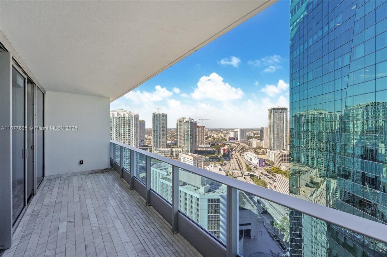 Foto principal - 200 Biscayne Blvd Way