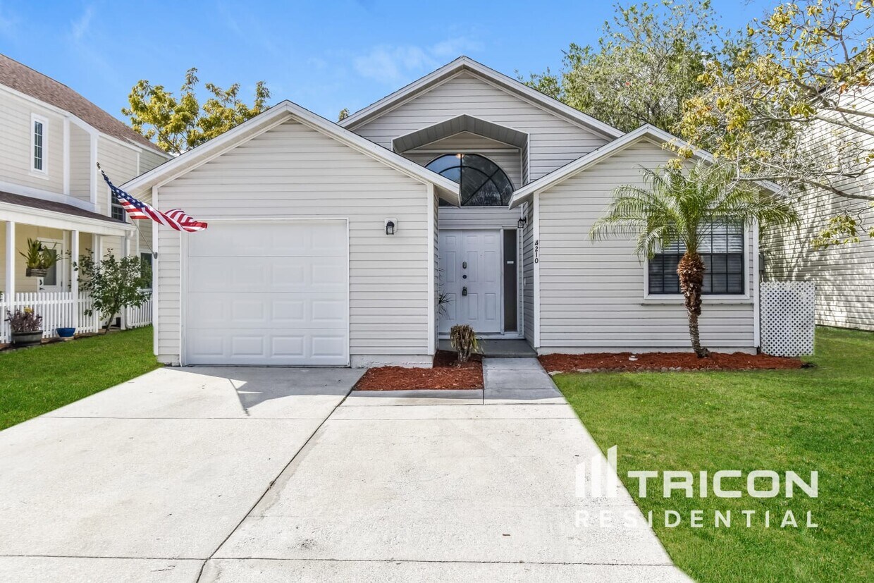 Foto principal - 4210 38th St W