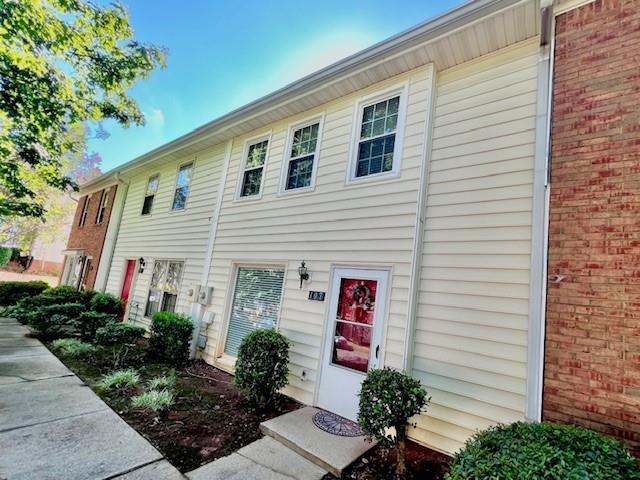 Foto principal - 107 Old Ferry Way