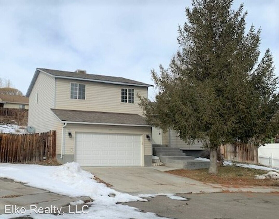3 br, 2 bath House 3509 Forest Court House for Rent in Elko, NV