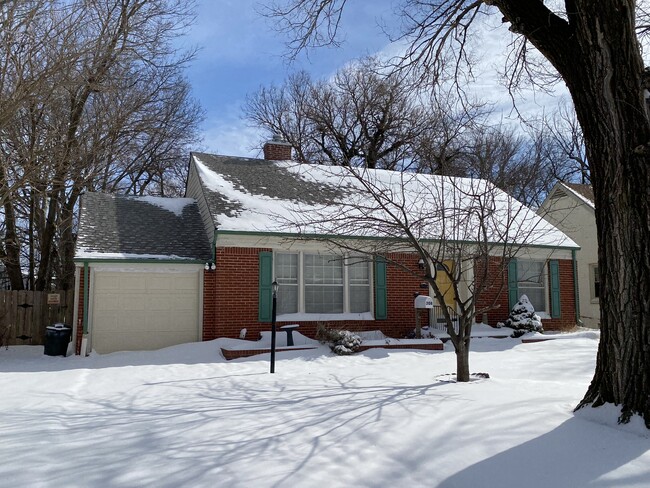 Building Photo - 308 S Glendale St