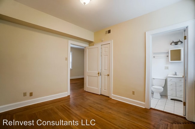 Building Photo - 3084 Celeron Ave