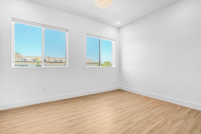 Foto del edificio - 4800-4802 S Slauson Ave