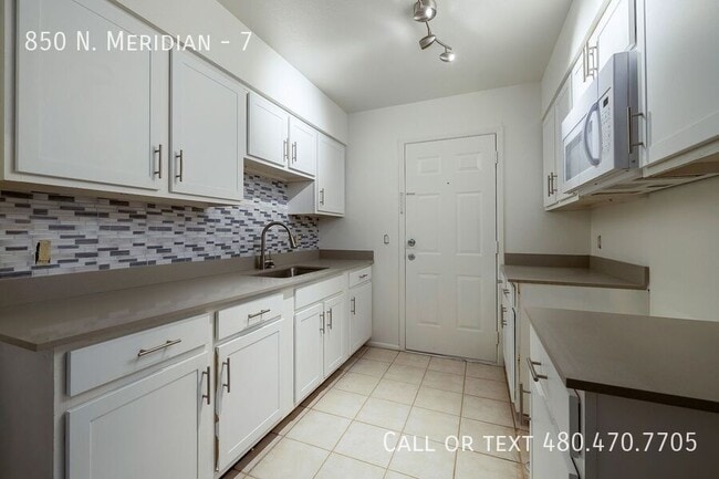 Building Photo - 850 N. Meridian-7