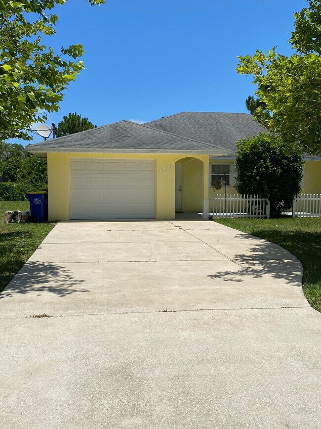 Foto del edificio - 3321 India Palm Dr