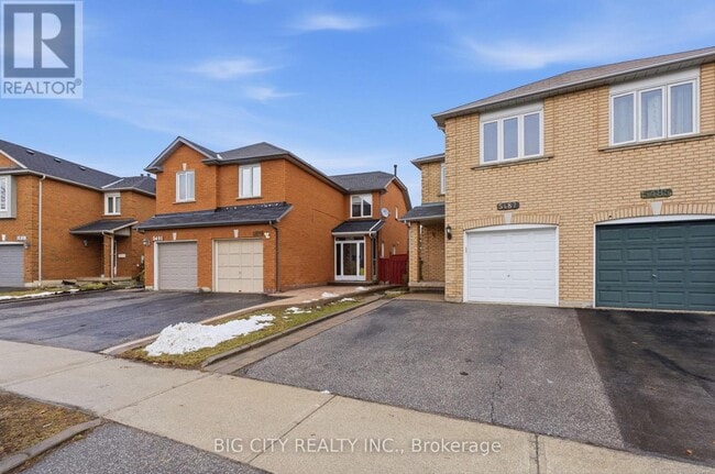 Building Photo - 5487 Cosmic Crescent