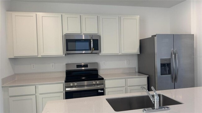 Building Photo - 2217 Rock Dr