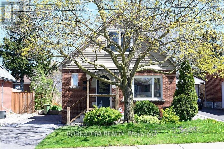Primary Photo - 283 E 12th St