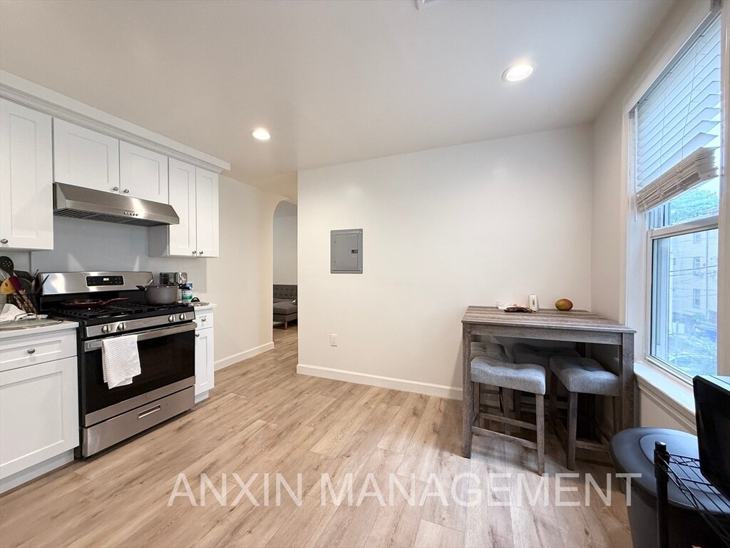 Foto principal - 72 Easton St